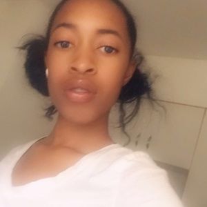 Meet your Posher, Jade